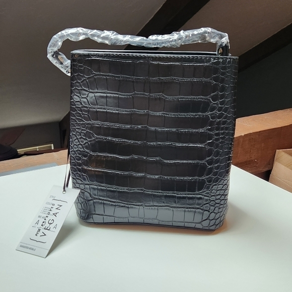 AOTA Elena Black Bucket Bag Peta Approved Vegan Leather - Picture 11 of 14